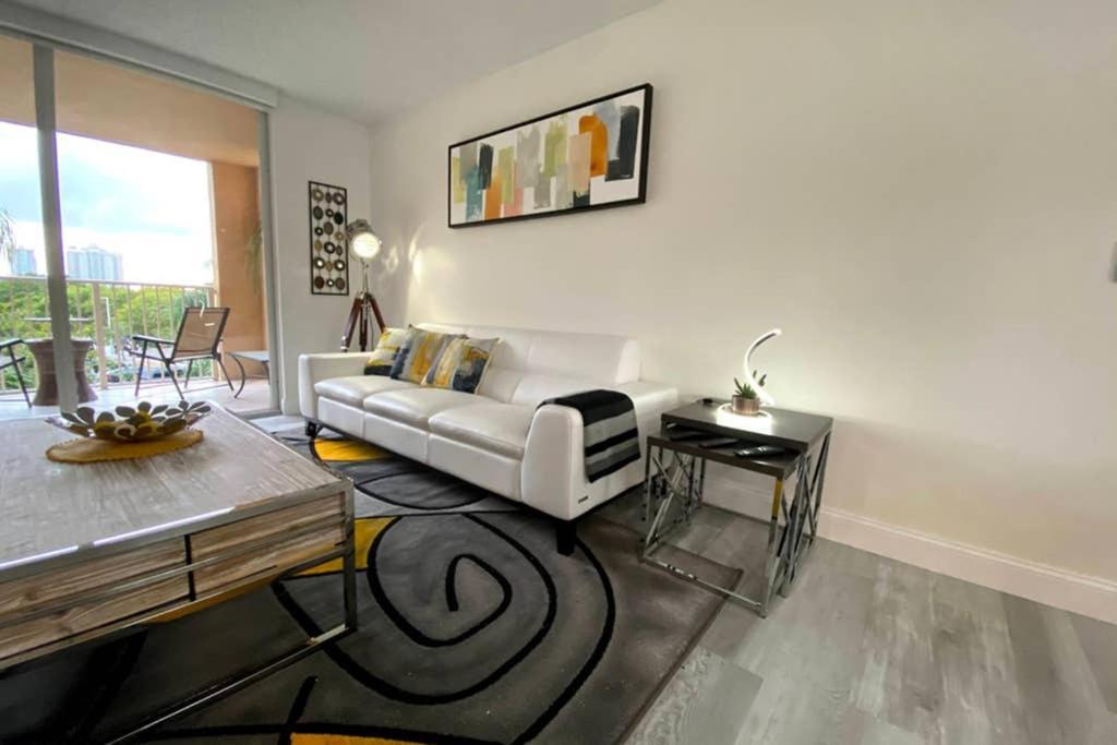Yacht Club At Aventura 2 Bed 2 Bath Luxurius Cozy Brand New 2020 Apartment Ngoại thất bức ảnh