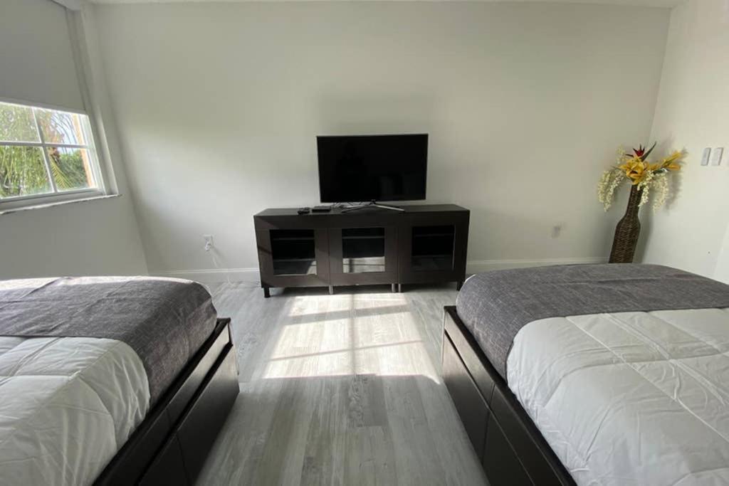 Yacht Club At Aventura 2 Bed 2 Bath Luxurius Cozy Brand New 2020 Apartment Ngoại thất bức ảnh